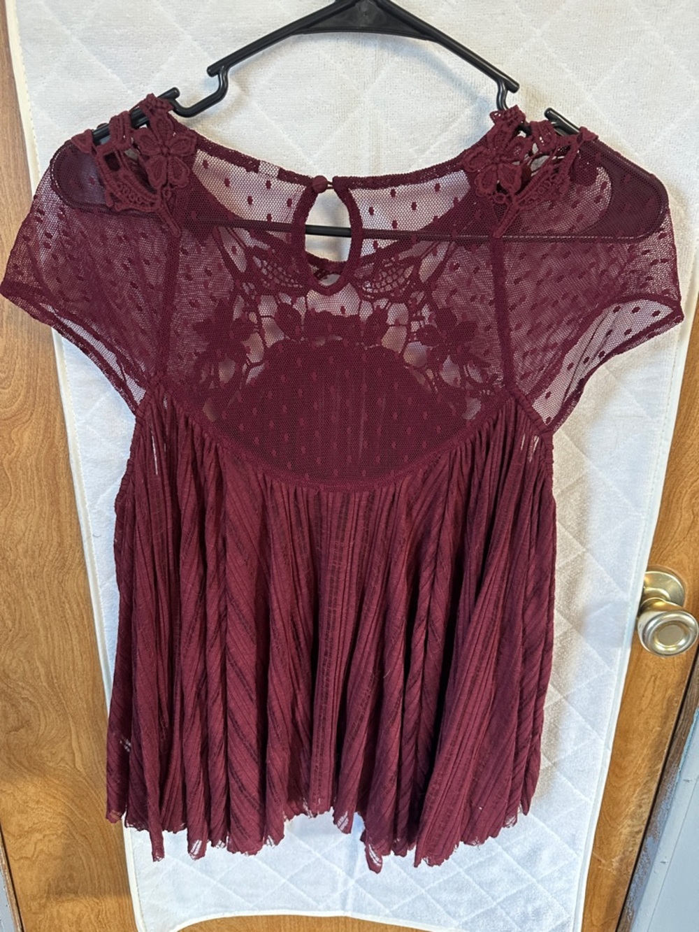 Free People Burgundy Crochet Lace Boho Tunic, no tags was cute out . - Picture 2 of 2